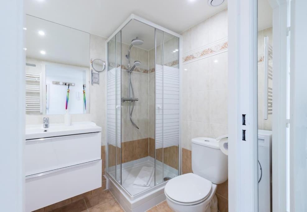 Deloye - Spacious Quiet Wac Near Old Town Apartment