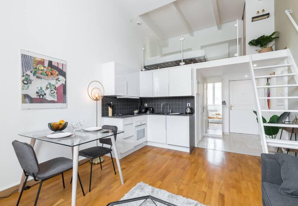 Deloye - Spacious Quiet Wac Near Old Town Apartment